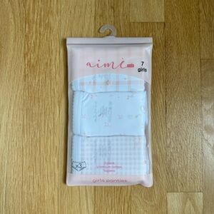 NWT Aime Child Girls 3-pack Underwear, 7yr